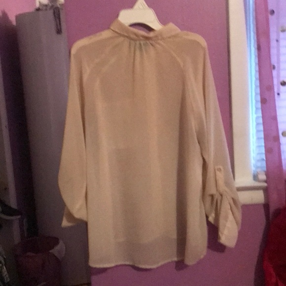 Button down shirt - Picture 2 of 2